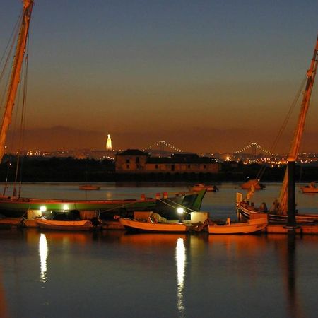 The Boat Apartamento Tematico เซชาล ภายนอก รูปภาพ