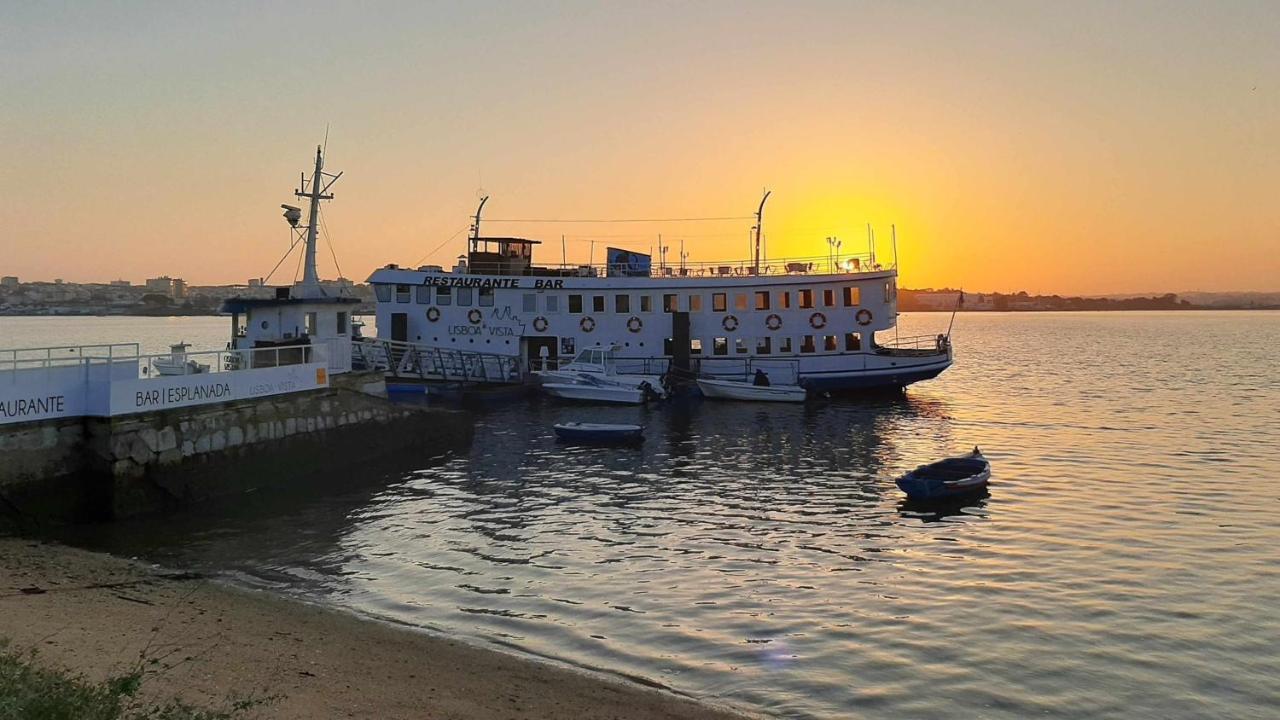 The Boat Apartamento Tematico เซชาล ภายนอก รูปภาพ